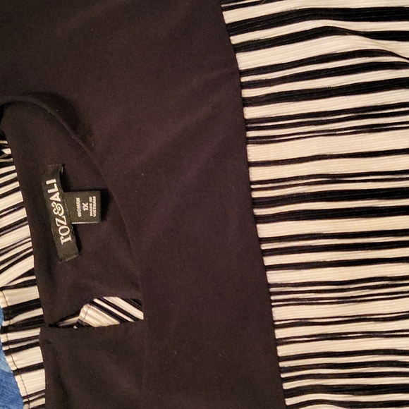 Top - Picture 2 of 3